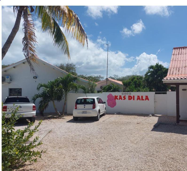 Kas Di Ala Apartments Willemstad Exterior foto